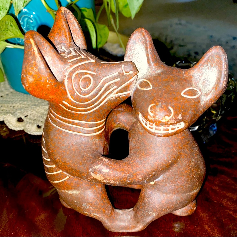 Vintage Mexico Red Clay “Ancient Dancing Colima Dogs” - Picture 2 of 11